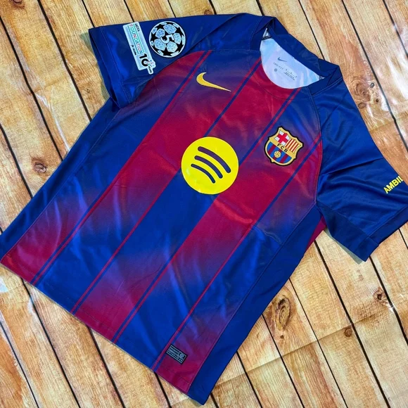 Barcelona Lamine Yamal #10 2025/26 Jersey For Men - Picture 2 of 5